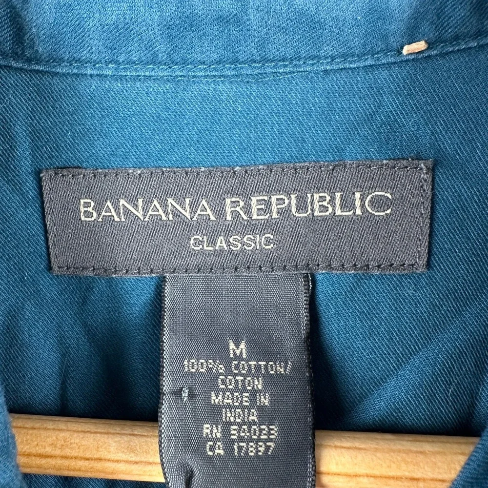 Banana Republic Button Down Shirt Mens M Classic Teal Long Sleeve Cotton